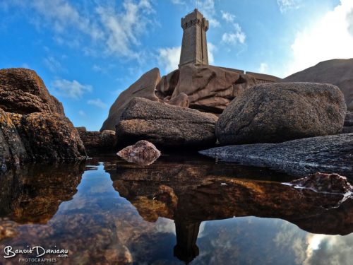 reflet dans phare de ploumanach